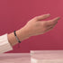 Schwarzer Linienachat | Silber und rote Emaille | Makramee-Weihnachtsmann-Armband